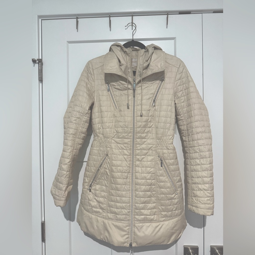 Laundry by Shelli Segal Cream Quilted Jacket with removable hood